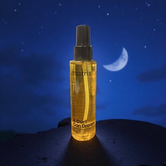 Matrix Other - Matrix A Curl Can Dream Light Weight Oil 4.4 oz